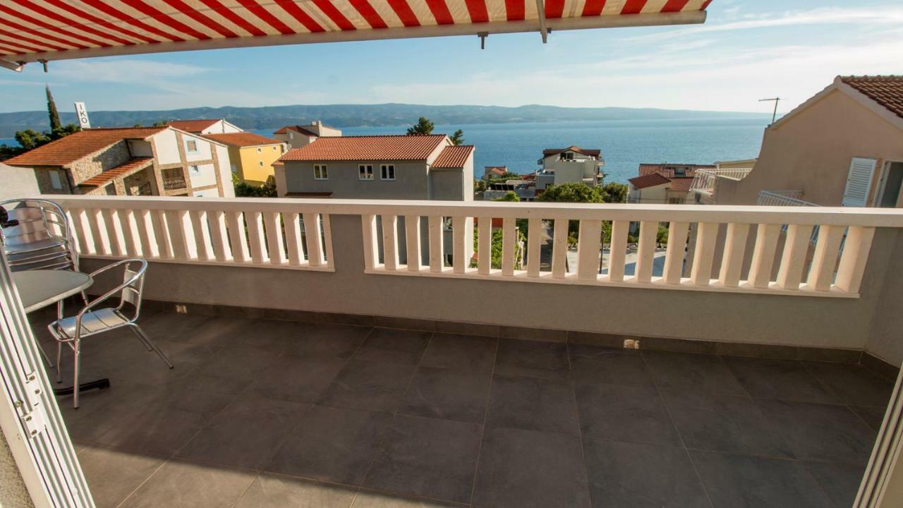 Mrkonjic Branko & Marija Apartmani Omis Exterior photo